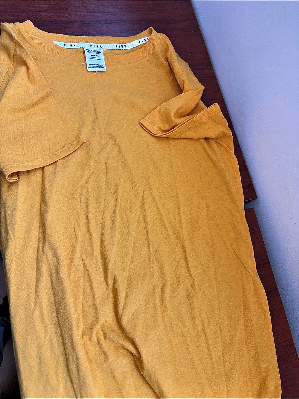 PINK Sleepwear Yellow Top Size Medium Like New